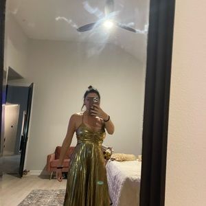 Beautiful gold dress.